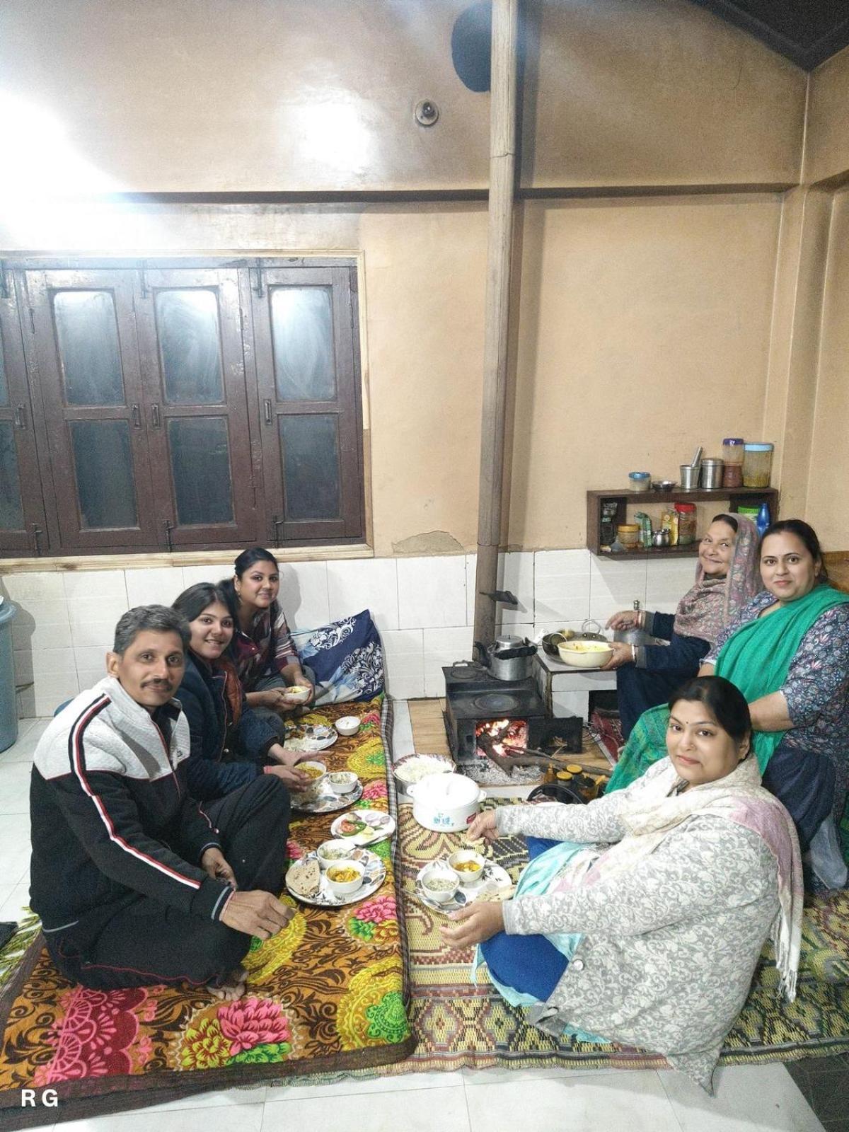 Aditya Homestay Dalhousie Exteriér fotografie